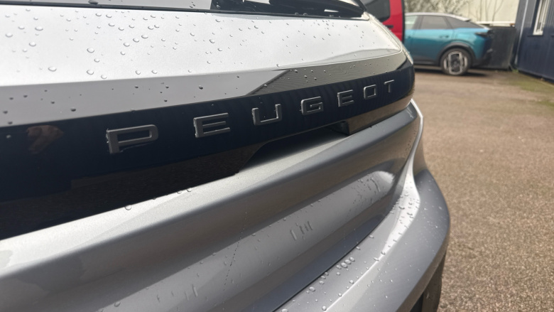 Peugeot 208 1.2 PureTech 100 Style 5dr Petrol Hatchback